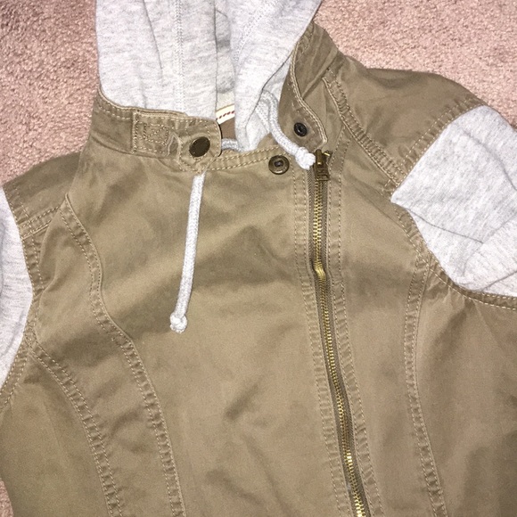 Jacket - Picture 2 of 3